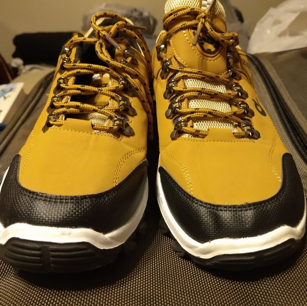 Shos - Picture 3 of 5